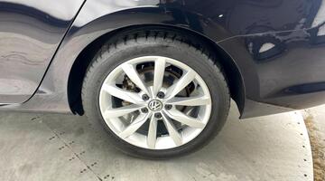 2016 Volkswagen TSI BlueMotion Tech GT Euro 6 5-door (Black) - Image: 33