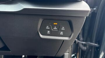 2022 CUPRA 2.0 TSI VZDSG 4-doorive Euro 6 5dr (Grey) - Image: 37