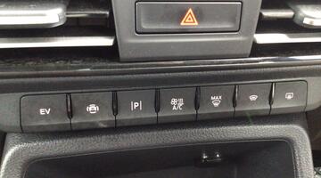 2025 Ford 250 EcoBoost Limited Auto L2 Euro 6 6-door (Black) - Image: 12