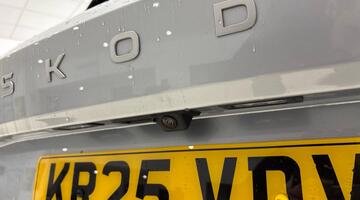 2025 Škoda 2.0 TDI SE Technology DSG Euro 6 5-door (Silver) - Image: 16