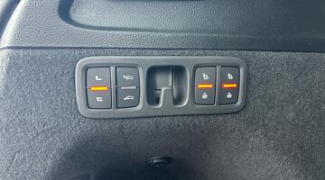 2025 Audi 4.0 TFSI V8 Black Edition Tiptronic quattro Euro 6 5-door (White) - Image: 20