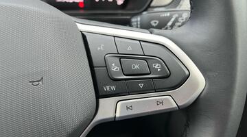 2025 Volkswagen 1.0 TSI Match Euro 6 5-door (Grey) - Image: 25