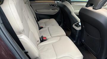 2025 Volvo 2.0 T8 18.8kWh Ultra Dark Auto 4WD Euro 6 5-door (Red) - Image: 9