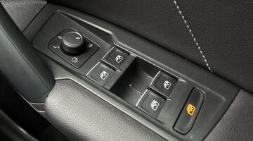 2023 Volkswagen TSI 13kWh R-Line DSG Euro 6 5-door (White) - Image: 19