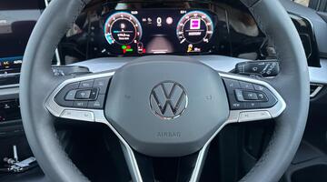 2025 Volkswagen ETSI MHEV Match DSG Euro 6 5-door (Grey) - Image: 11