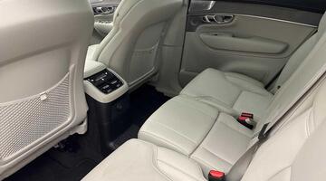 2025 Volvo 2.0 T8 18.8kWh Ultra Dark Auto 4WD Euro 6 5-door (Grey) - Image: 13