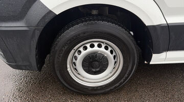 2025 Volkswagen 2.0 TDI CR30 Commerce FWD MWB High Roof Euro 6 5-door (White) - Image: 10