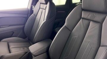 2025 Audi 45 S line Auto 5-door 82kWh (White) - Image: 36