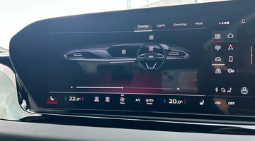 2025 Audi 2.0 TFSI S line S Tronic Euro 6 5-door (Red) - Image: 32