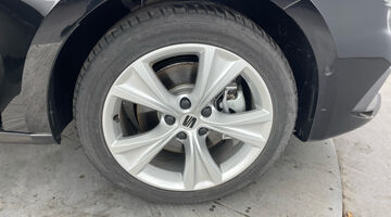 2025 SEAT EHybrid 25.8kWh FR DSG Euro 6 5-door (Black) - Image: 5