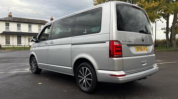 2016 Volkswagen 2.0 BiTDI BlueMotion Tech Executive 4Motion Euro 6 5-door (Silver) - Image: 20