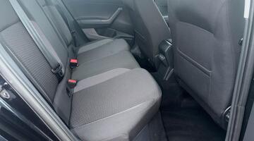 2024 Volkswagen 1.0 TSI Life DSG Euro 6 5-door (Black) - Image: 10