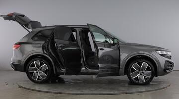 2025 Volkswagen 3.0 TDI V6 Black Edition Tiptronic 4Motion Euro 6 5-door (Grey) - Image: 10