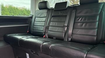 2016 Volkswagen 2.0 BiTDI BlueMotion Tech Executive 4Motion Euro 6 5-door (Silver) - Image: 17