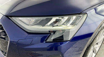 2025 Audi TFSIe 40 Sport Sportback S Tronic Euro 6 5-door 17.9kWh (Blue) - Image: 40