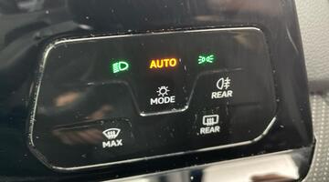 2024 Volkswagen 2.0 TDI R-Line DSG Euro 6 5-door (Blue) - Image: 20