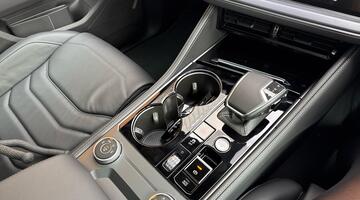 2025 Volkswagen 3.0 TDI V6 Black Edition Tiptronic 4Motion Euro 6 5-door (Black) - Image: 32