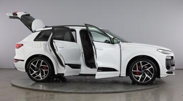 2025 Audi 100kWh Edition 1 Auto quattro 5-door (White) - Image: 10