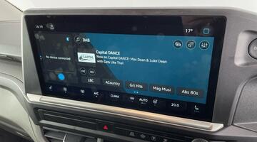 2025 Volkswagen T32 65kWh Commerce Pro Kombi Auto LWB 5-door (Grey) - Image: 12