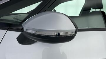 2025 Volkswagen Pro 59kWh Auto 5-door (Silver) - Image: 37