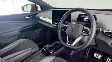 2024 Volkswagen Pro 77kWh Match Auto 5-door (Red) - Image: 6