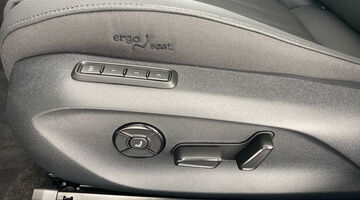 2025 Škoda 2.0 TDI SE L DSG Euro 6 5-door (Yellow) - Image: 42