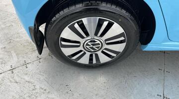 2022 Volkswagen 36.8kWh Auto 5-door (Blue) - Image: 14