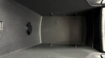 2025 Volkswagen ETSI MHEV Match DSG Euro 6 5-door (Black) - Image: 14