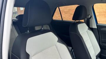 2022 Volkswagen 2.0 TDI Style Euro 6 5-door (Blue) - Image: 18