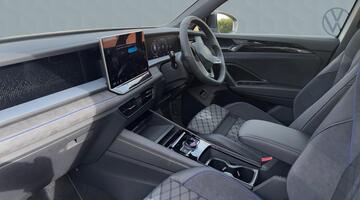 2025 Volkswagen TSI eHybrid 19.7kWh R-Line Edition DSG Euro 6 5-door (White) - Image: 2