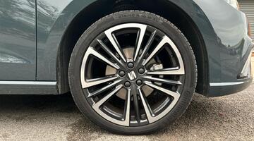 2025 SEAT 1.0 TSI XCELLENCE Lux DSG Euro 6 5-door (Blue) - Image: 5