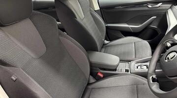 2025 Škoda TSI e-TEC MHEV ACT SE Technology DSG Euro 6 5-door (Grey) - Image: 10