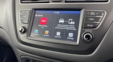 2020 Hyundai SE Launch Edition Euro 6 5-door (Grey) - Image: 15