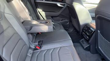 2025 Volkswagen 3.0 TDI V6 Black Edition Tiptronic 4Motion Euro 6 5-door (Grey) - Image: 10