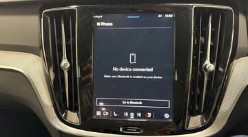 2025 Volvo 2.0 B4 MHEV Plus DCT Auto Euro 6 5-door (Black) - Image: 37