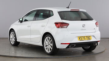 2025 SEAT 1.0 TSI FR DSG Euro 6 5-door (White) - Image: 3