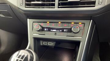 2019 Volkswagen 1.0 TSI SEL Euro 6 5-door (Silver) - Image: 13