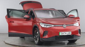 2024 Volkswagen Pro 77kWh Match Auto 5-door (Red) - Image: 9