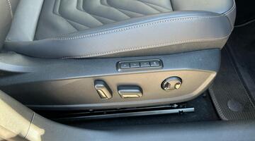 2025 CUPRA ETSI Shadow Edition DSG Euro 6 5-door (Blue) - Image: 19