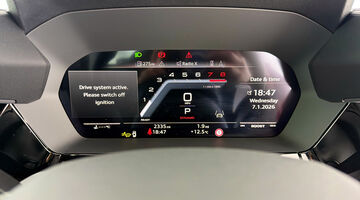 2025 Audi 2.0 TFSI Vorsprung Sportback S Tronic quattro Euro 6 5-door (Red) - Image: 15