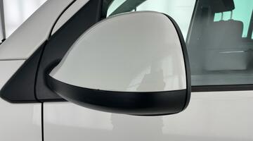 2019 Volkswagen 2.0 TDI T30 BlueMotion Tech Trendline Kombi FWD SWB Euro 6 5-door (White) - Image: 36