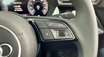 2025 Audi TFSIe 40 Sport Sportback S Tronic Euro 6 5-door 17.9kWh (Blue) - Image: 23