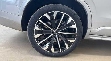 2025 Volvo 2.0 T8 18.8kWh Ultra Dark Auto 4WD Euro 6 5-door (Silver) - Image: 20