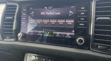 2022 Škoda TSI ACT SE Drive Euro 6 5-door (7 Seat) (White) - Image: 13