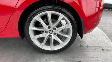 2017 SEAT EcoTSI FR Technology Euro 6 5-door (Red) - Image: 32