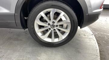 2025 Volkswagen TSI Match Euro 6 5-door (Silver) - Image: 32