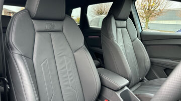 2025 Audi 45 S line Auto 5-door 82kWh (Blue) - Image: 13