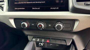 2025 Audi 1.0 TFSI 30 Black Edition Sportback S Tronic Euro 6 5-door (White) - Image: 13