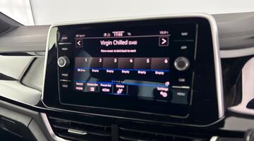 2025 Volkswagen 2.0 TDI R-Line DSG Euro 6 5-door (Grey) - Image: 14