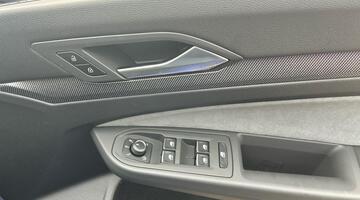 2026 Volkswagen 2.0 TSI R DSG 4Motion Euro 6 5-door (Blue) - Image: 25